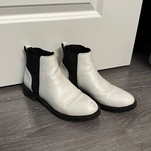 White Steve Madden Booties Size 9.5
